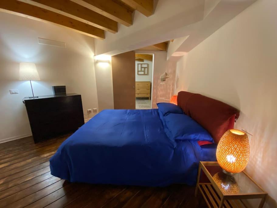 Appartement Open Space City Center Con Terrazzo E Due Bagni
